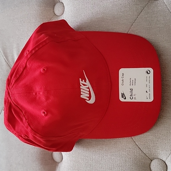 Nike Kids' Red Cap with Logo - Picture 1 of 4